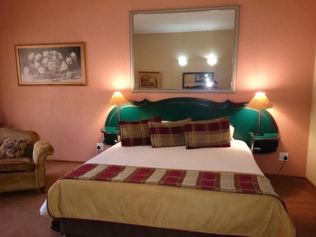 Hornbill Lodge 마갈리스버그 객실 사진